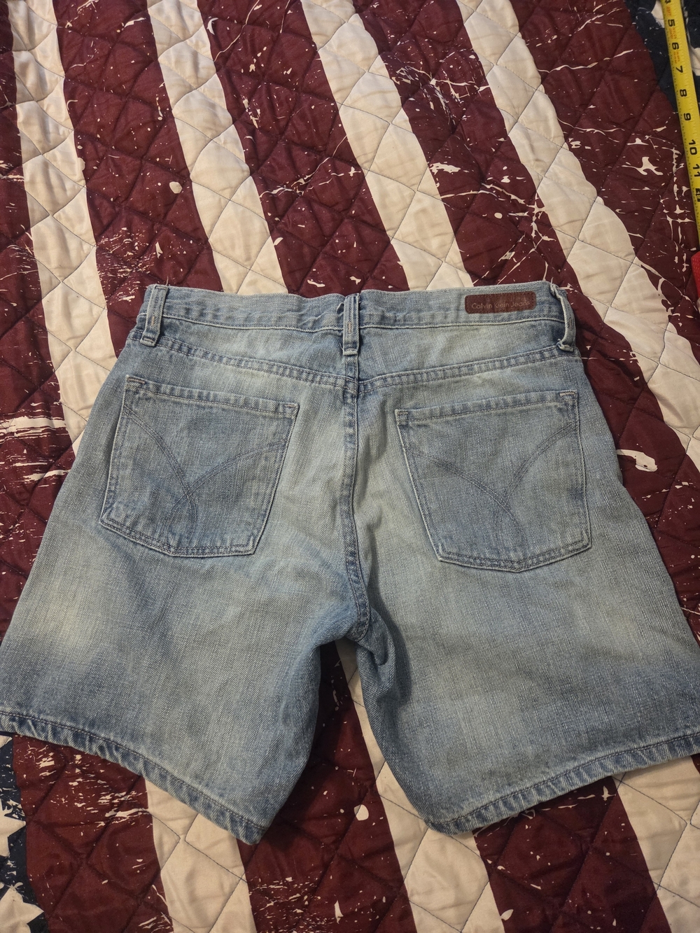 🛍​5/$25🛍Calvin Klein Jeans Classic Denim Shorts Size 6 Blue Faded Bermuda - Picture 2 of 7